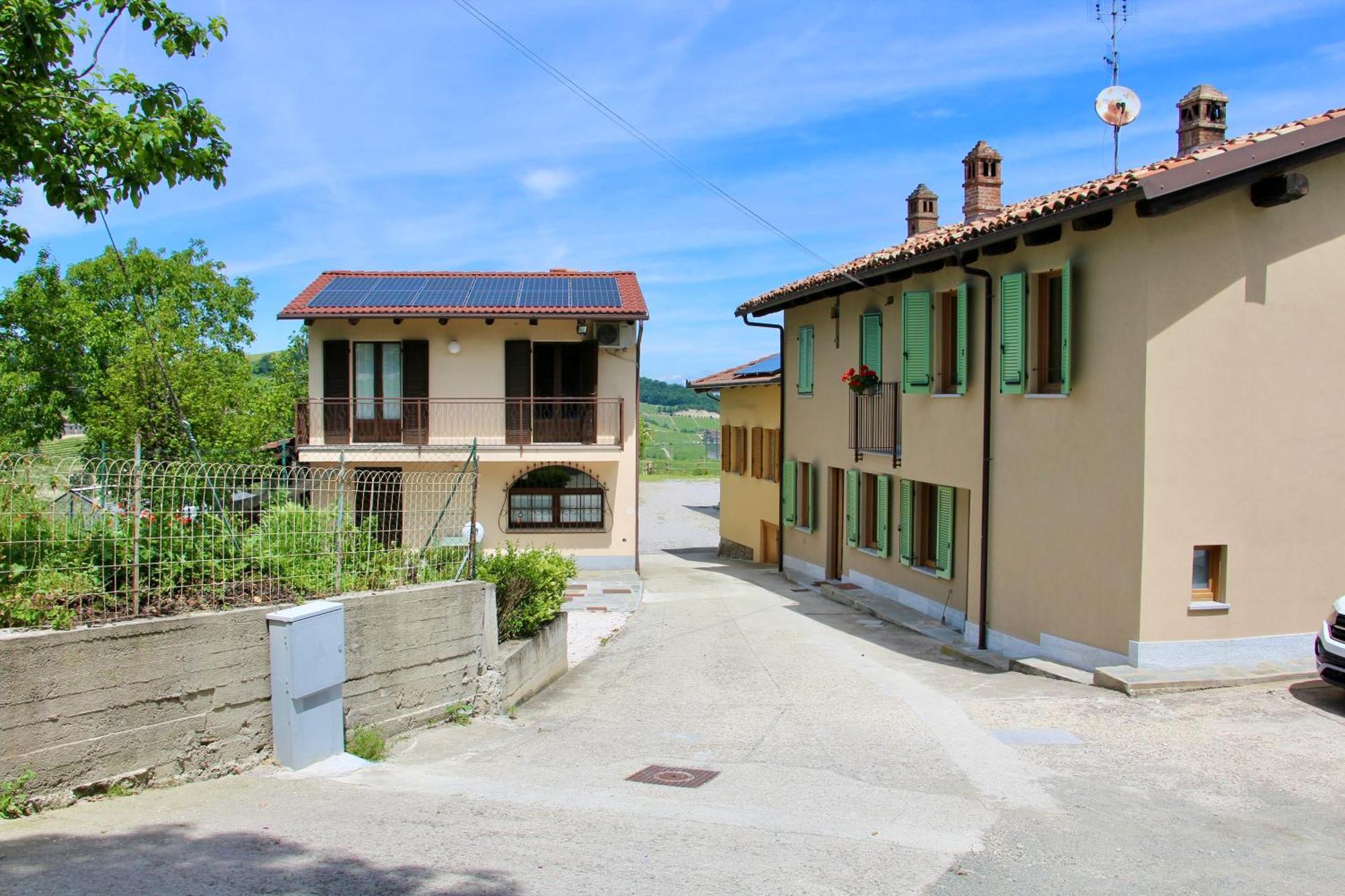 In Casetta Monforte dʼAlba Екстериор снимка